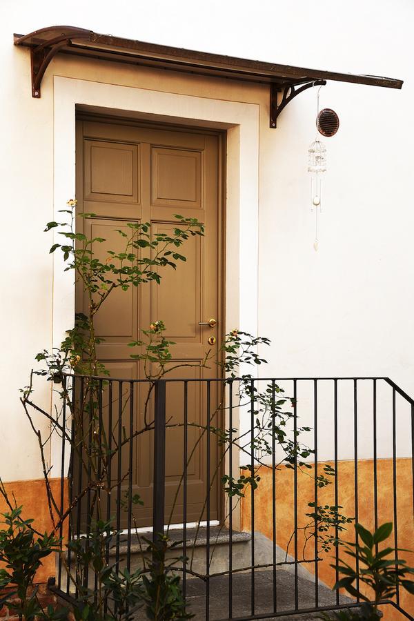 Notte In Langa Bed & Breakfast La Morra Exterior photo