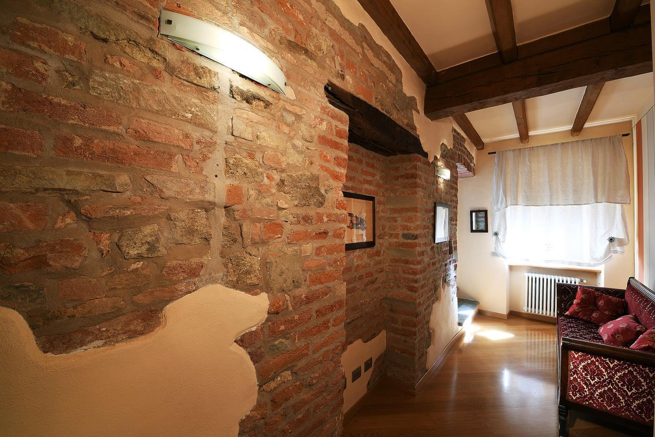 Notte In Langa Bed & Breakfast La Morra Exterior photo